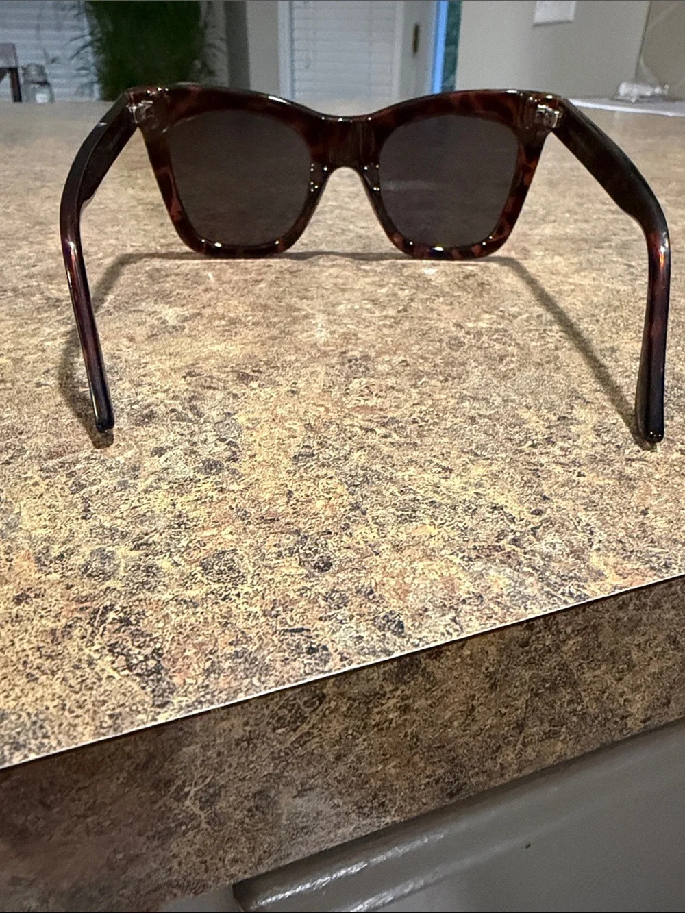 Diff Tortoiseshell Square Sunglasses - Brown Lenses